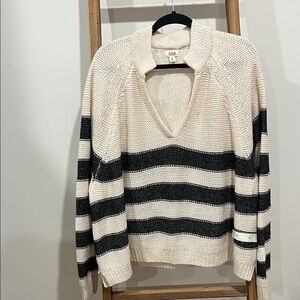 A.N.A. Long Sleeved V-Neck Pullover Sweater